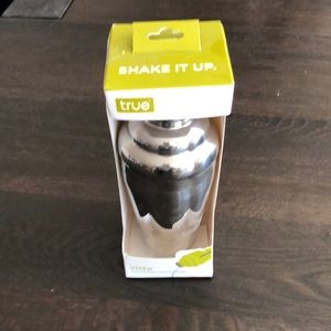 Vista 14 oz Measured Cocktail Shaker